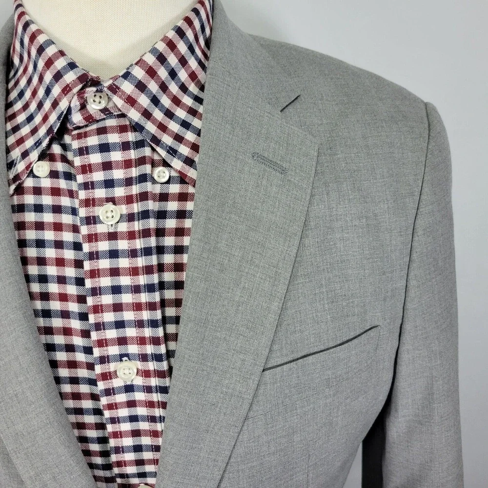 Banana Republic Men's Sport Coat Blazer Two Button Gray Poly Blend Size‎ 40R